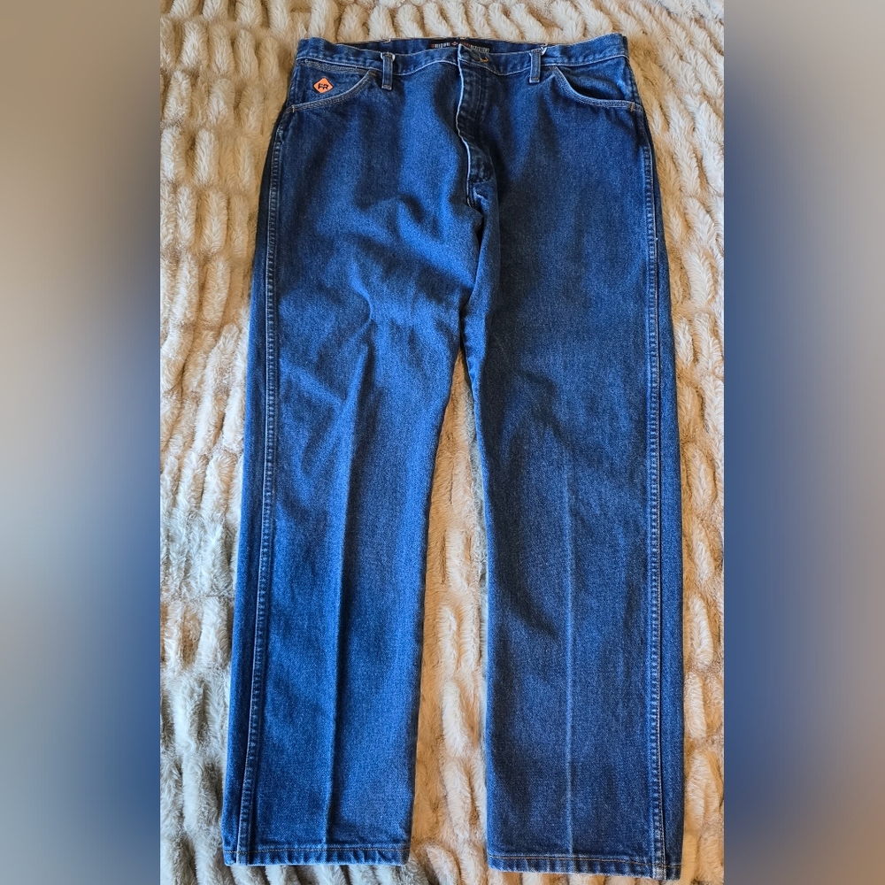 Wrangler FR Flame-Resistant 13 Original Fit Mens Jean 40x32 Model 13MWZ WORKWEAR